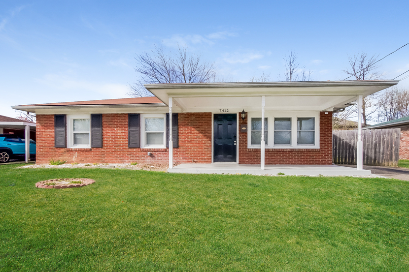 7412 LESANE DR LOUISVILLE, KY 40214
